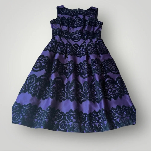 Gabby Skye Dresses & Skirts - Gabby Skye Purple & Black Velvet Cocktail Dress – Elegant Fit-and-Flare